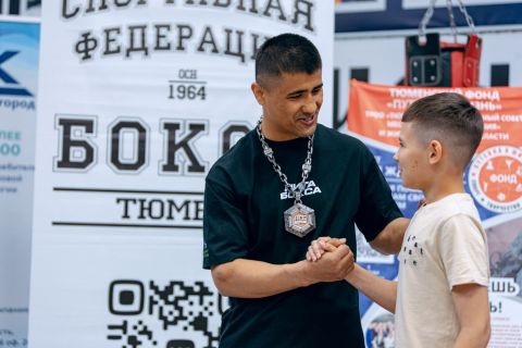 Тюменский Фонд развития бокса - официальный сайт - Фотолента - Открытый турнир по боксу среди юношей 2013 г.р., 23-25.05.2025г., г.Тюмень