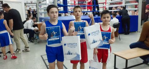 Тюменский Фонд развития бокса - официальный сайт - Фотолента - Новогодний детский турнир по боксу, 23.12.2023г., СК "Ломоносов", г.Тюмень