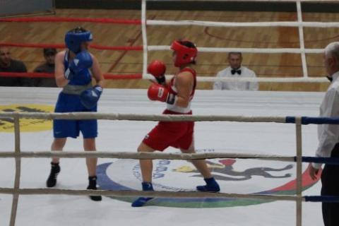 Тюменский Фонд развития бокса - официальный сайт - Фотолента - Первенство по боксу Областной СДЮСШОР 23-25.09.2016 года 