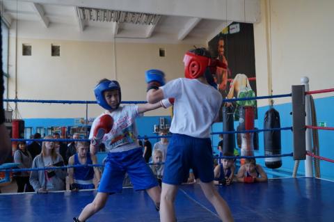Тюменский Фонд развития бокса - официальный сайт - Фотолента - Выездная матчевая встреча с курганскими боксерами