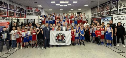 Тюменский Фонд развития бокса - официальный сайт - Фотолента - Открытый турнир по боксу среди юношей 2013 г.р., 23-25.05.2025г., г.Тюмень