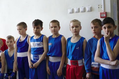 Тюменский Фонд развития бокса - официальный сайт - Фотолента - Турнир по боксу ко Дню Защиты детей, 01.06.2017г., г.Тюмень, СК &quot;Здоровье&quot;  