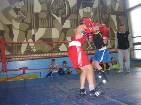 Региональная общественная организация Федерация бокса Тюменской области - Фотолента - Тренировочные бои в Кургане, сентябрь 2015г.